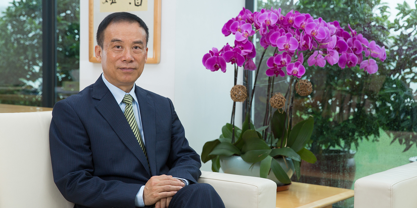 Professor Xu Yangsheng profiled in Shenzhen Evening News